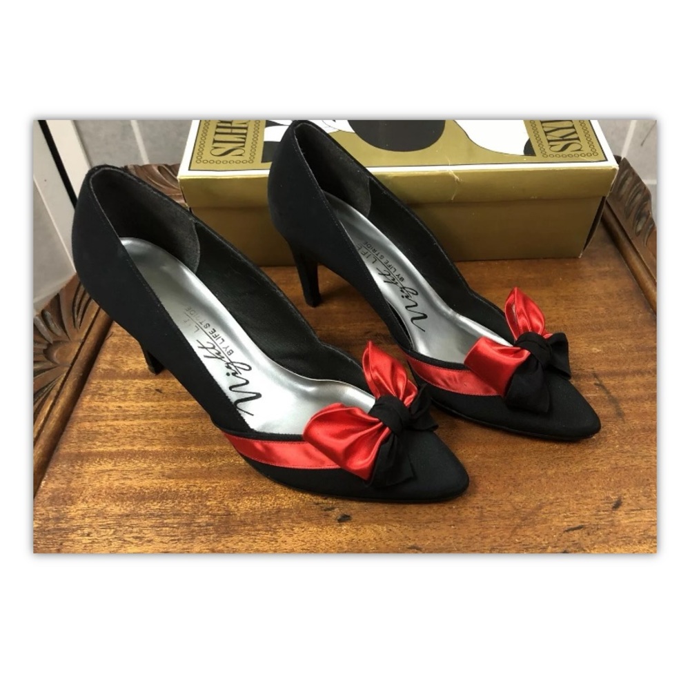 Night Life,women,shoes,heels 3”,black/red,size7B.: